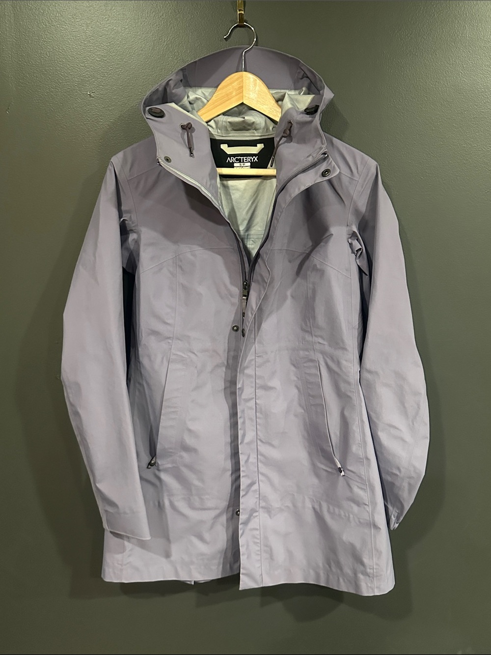 Arc'teryx Women's Hooded Waterproof Jacket - Lavender